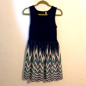 Sleeveless dress